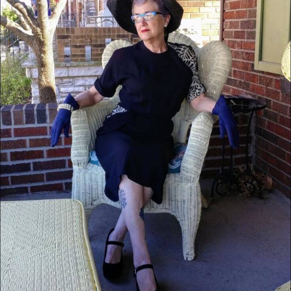 Meet your Posher, Denise